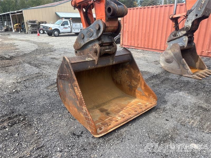 Hitachi ZX225USLC-6 Vikšriniai ekskavatoriai