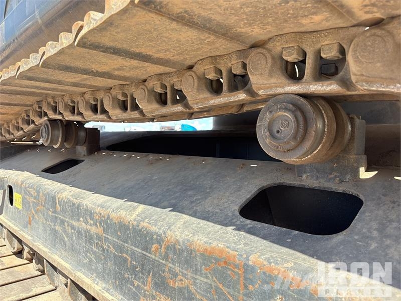 Hitachi ZX225USLC-6 Εκσκαφείς με ερπύστριες