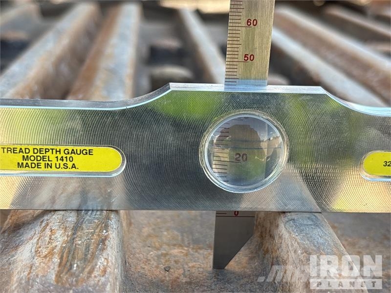 Hitachi ZX225USLC-6 Εκσκαφείς με ερπύστριες