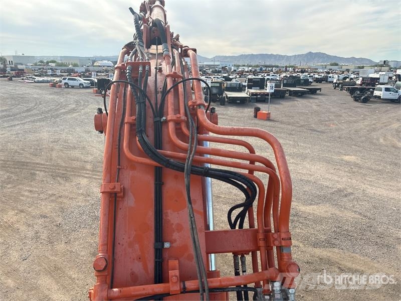 Hitachi ZX225USLC-6 Telakaivukoneet