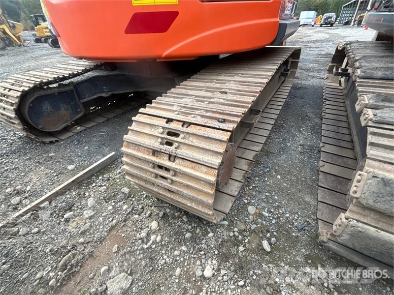 Hitachi ZX225USLC-6 Vikšriniai ekskavatoriai