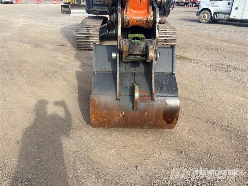 Hitachi ZX225USLC-6 Telakaivukoneet