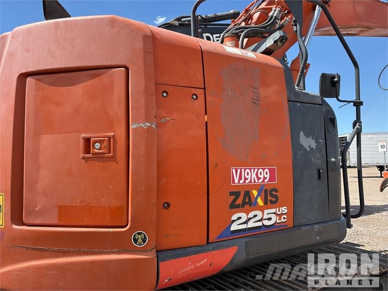 Hitachi ZX225USLC-6 Εκσκαφείς με ερπύστριες