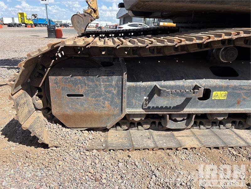 Hitachi ZX225USLC-6 Εκσκαφείς με ερπύστριες