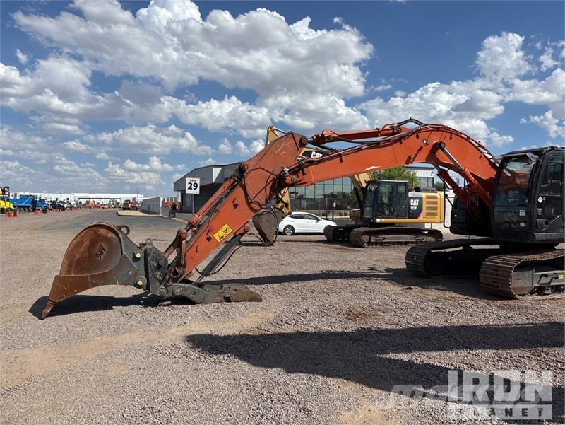 Hitachi ZX225USLC-6 Εκσκαφείς με ερπύστριες