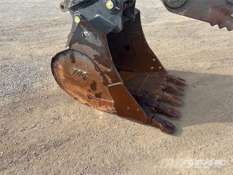 Hitachi ZX225USLC-6 Telakaivukoneet