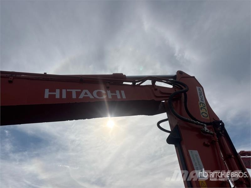 Hitachi ZX225USLC-6 Vikšriniai ekskavatoriai