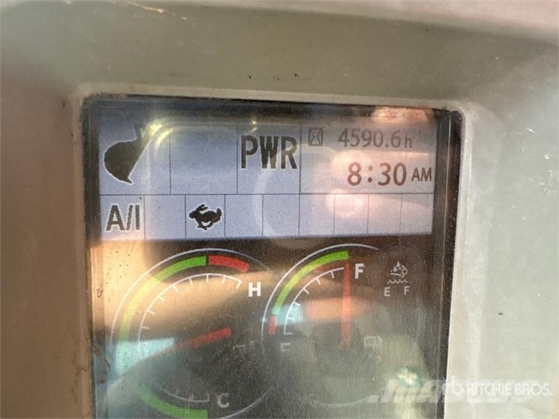 Hitachi ZX225USLC-6 Telakaivukoneet
