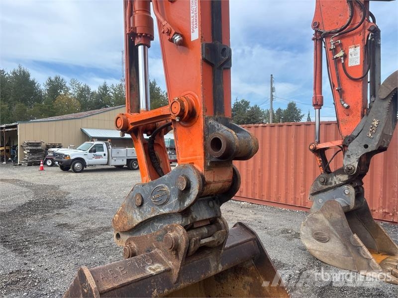 Hitachi ZX225USLC-6 Vikšriniai ekskavatoriai