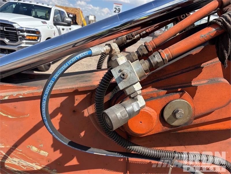 Hitachi ZX225USLC-6 Εκσκαφείς με ερπύστριες