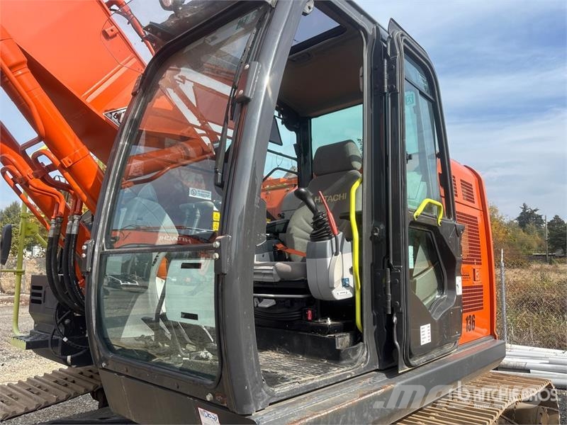 Hitachi ZX225USLC-6 Vikšriniai ekskavatoriai