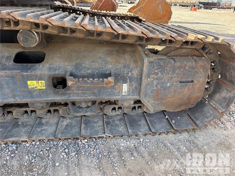 Hitachi ZX225USLC-6 Εκσκαφείς με ερπύστριες