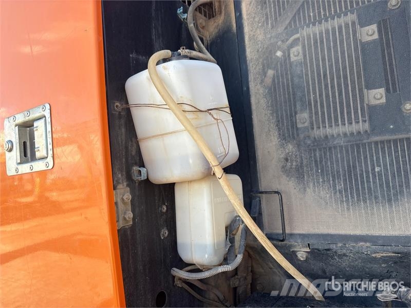 Hitachi ZX250LC-5 Bagri goseničarji