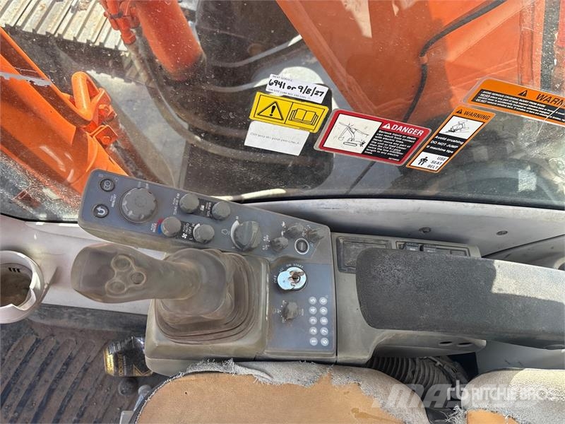 Hitachi ZX250LC-5N Tracked Excavator Gravemaskiner på larvebånd