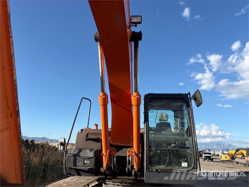 Hitachi ZX250LC-5N Tracked Excavator Gravemaskiner på larvebånd
