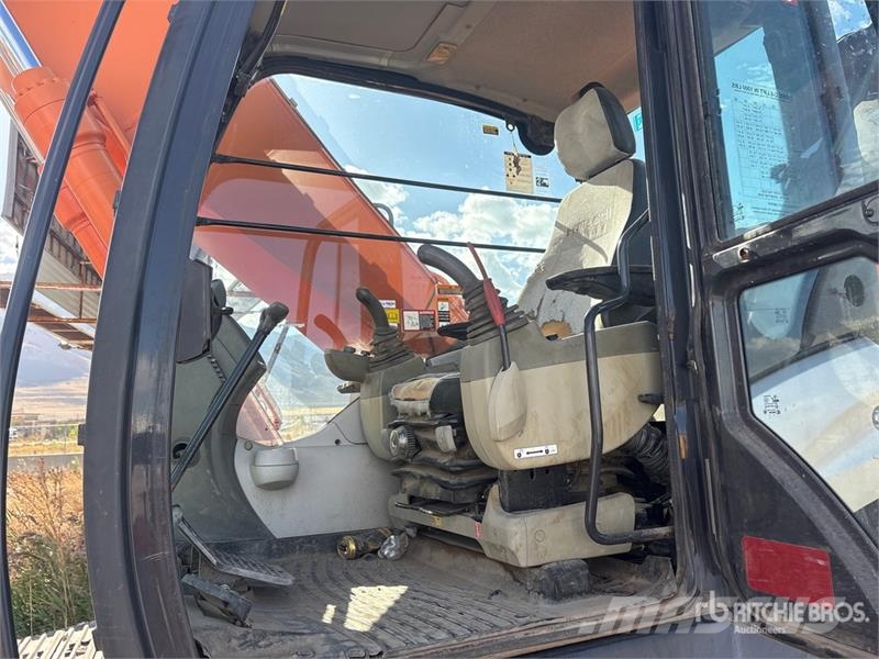 Hitachi ZX250LC-5N Tracked Excavator Gravemaskiner på larvebånd