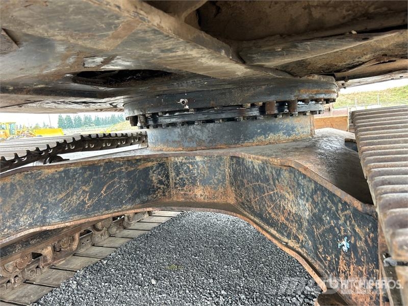 Hitachi ZX350LC--5 Tracked Excavator Pásové rýpadlá