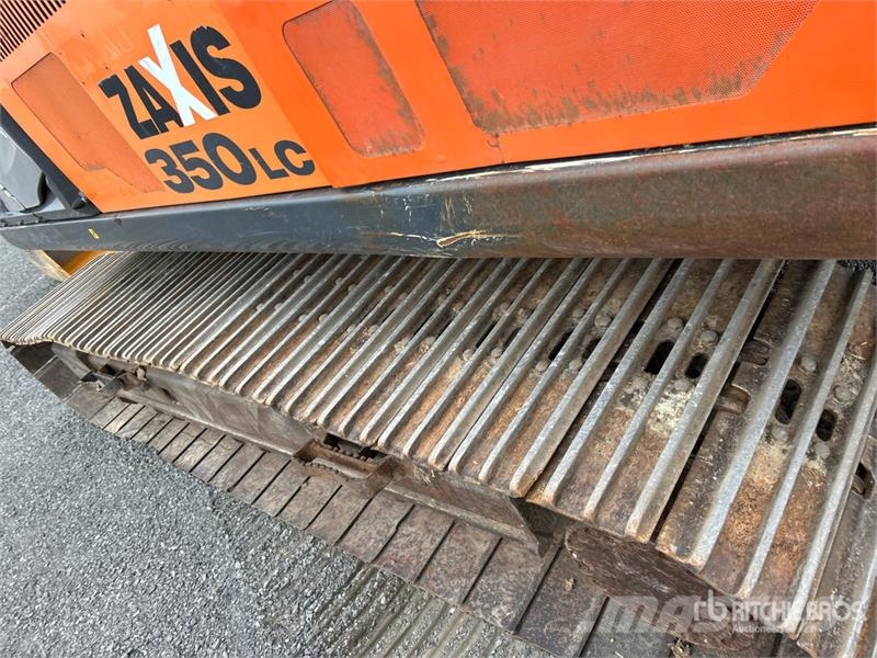 Hitachi ZX350LC--5 Tracked Excavator Pásové rýpadlá