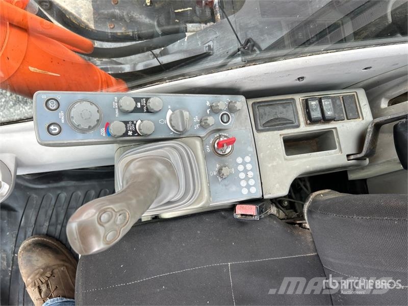 Hitachi ZX350LC--5 Tracked Excavator Pásové rýpadlá