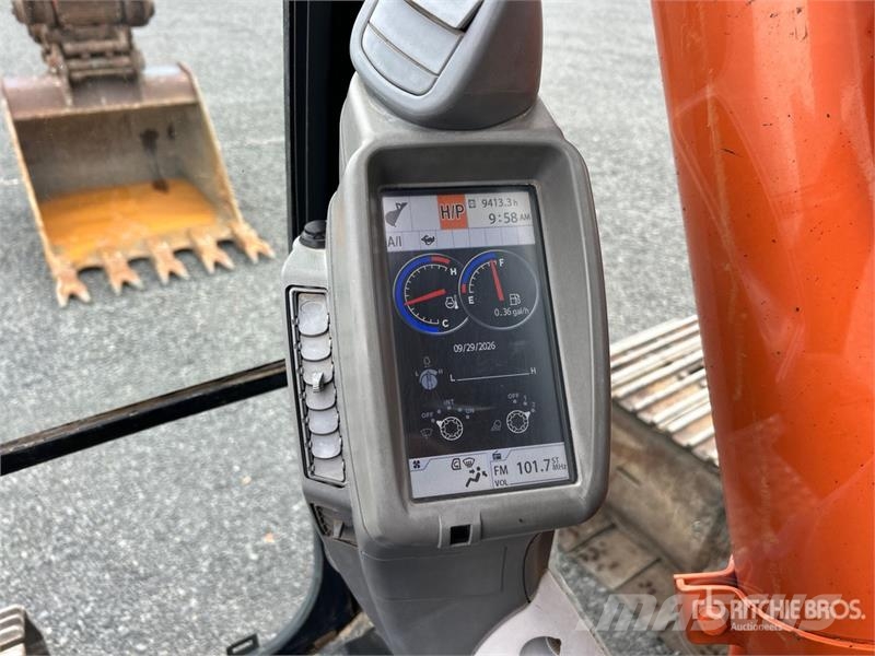 Hitachi ZX350LC--5 Tracked Excavator Pásové rýpadlá