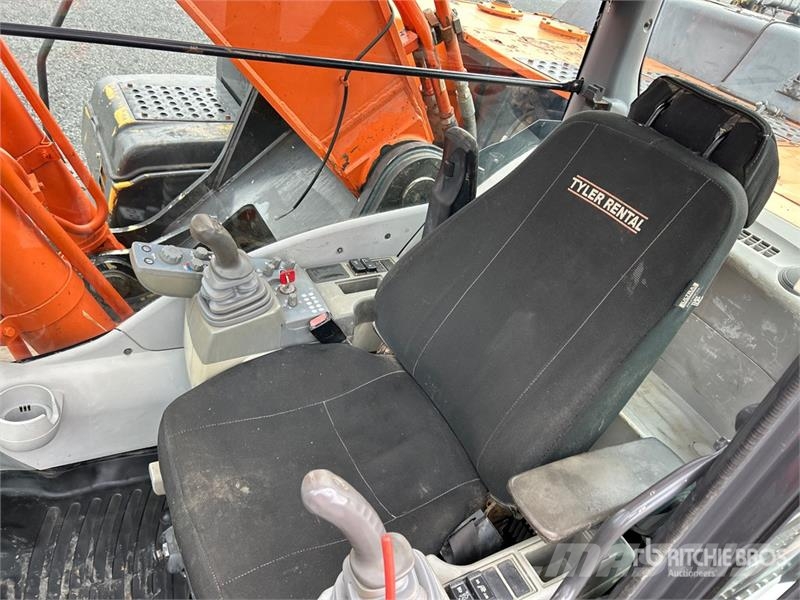 Hitachi ZX350LC--5 Tracked Excavator Pásové rýpadlá