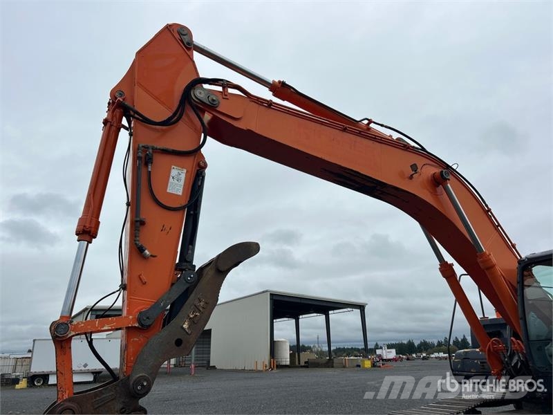 Hitachi ZX350LC--5 Tracked Excavator Pásové rýpadlá