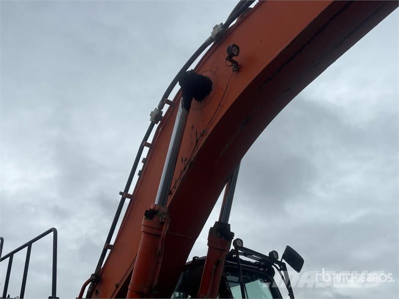 Hitachi ZX470LC-6 Tracked Excavator Crawler excavators