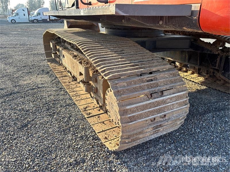 Hitachi ZX470LC-6 Tracked Excavator Гусеничні екскаватори