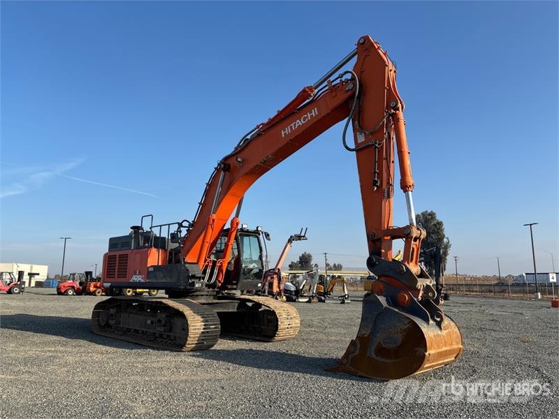 Hitachi ZX470LC-6 Tracked Excavator Гусеничні екскаватори
