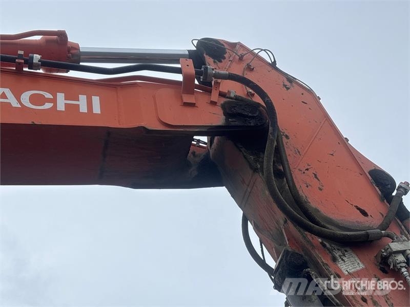 Hitachi ZX470LC-6 Tracked Excavator Crawler excavators