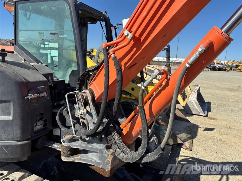 Hitachi ZX85USB-5N Tracked Excavator Верижен екскаватор