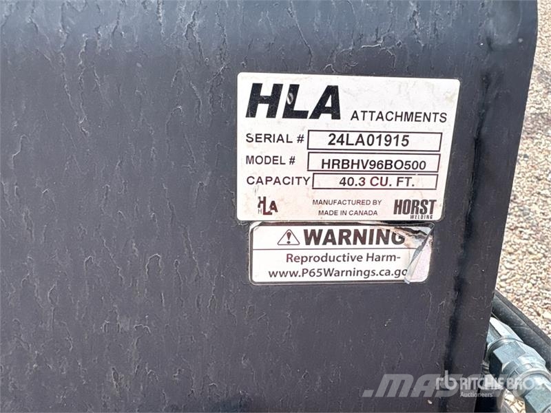 HLA HY96BO500 96 in 40.3 cyd Hydraulic Tilt Ag Tractor Overige accessoires voor tractoren