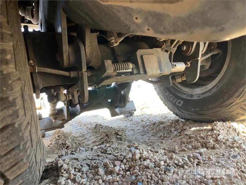 Holder C270 4x4 Articulated Tool Cart ملحقات ماكينات الأسفلت