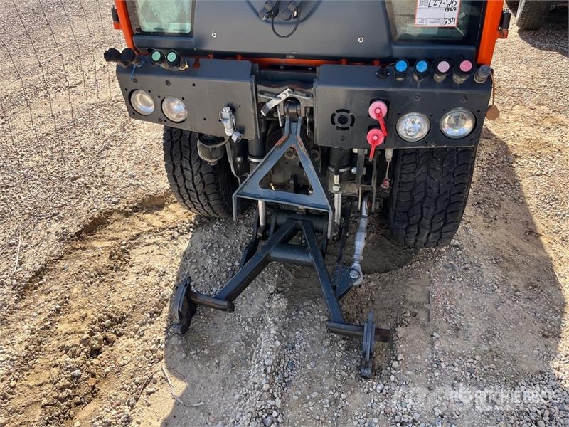 Holder C270 4x4 Articulated Tool Cart ملحقات ماكينات الأسفلت
