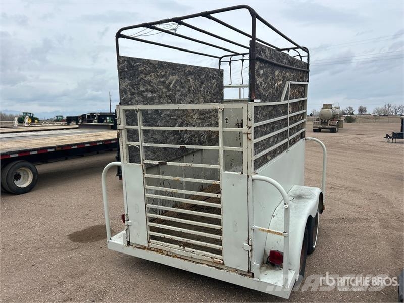 Homemade 10 ft T/A 10 ft Horse Trailer Prikolice za prevoz živine