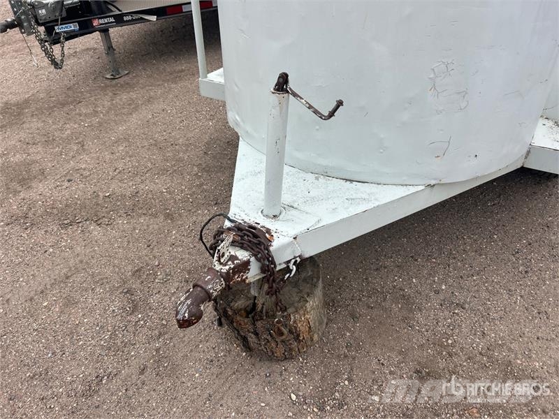Homemade 10 ft T/A 10 ft Horse Trailer Prikolice za prevoz živine