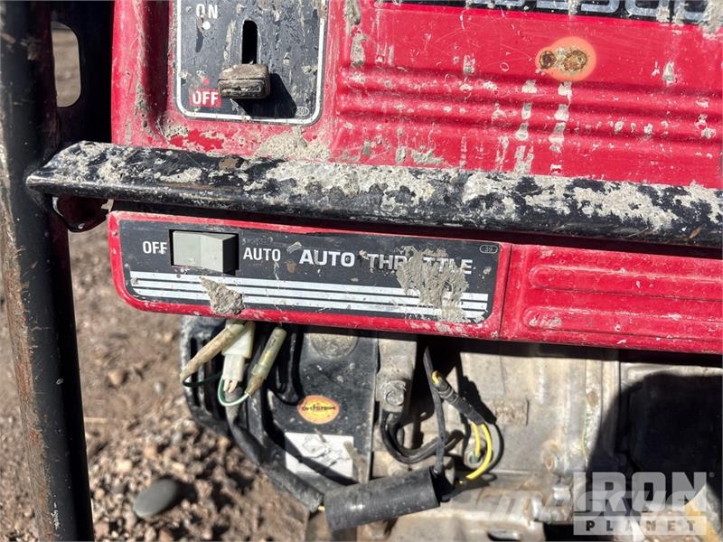 Honda EB3500 3500 kW Portable Generator Set مولدات أخرى