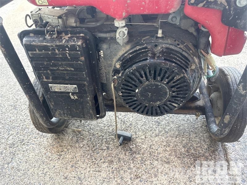 Honda EB5000 4.5 kW Generator Set ディーゼル発電機