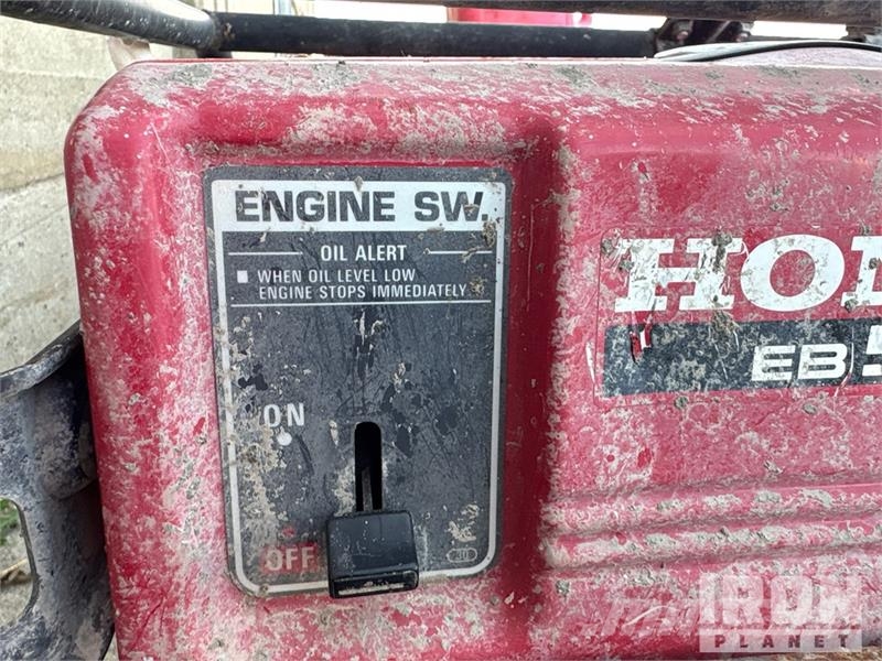 Honda EB5000 4.5 kW Generator Set ディーゼル発電機