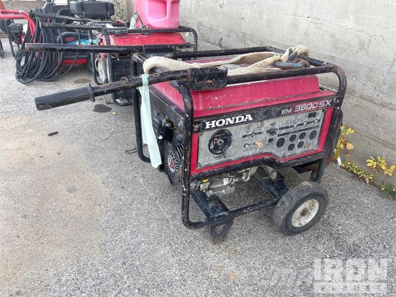 Honda EM3800SXA Naftové generátory