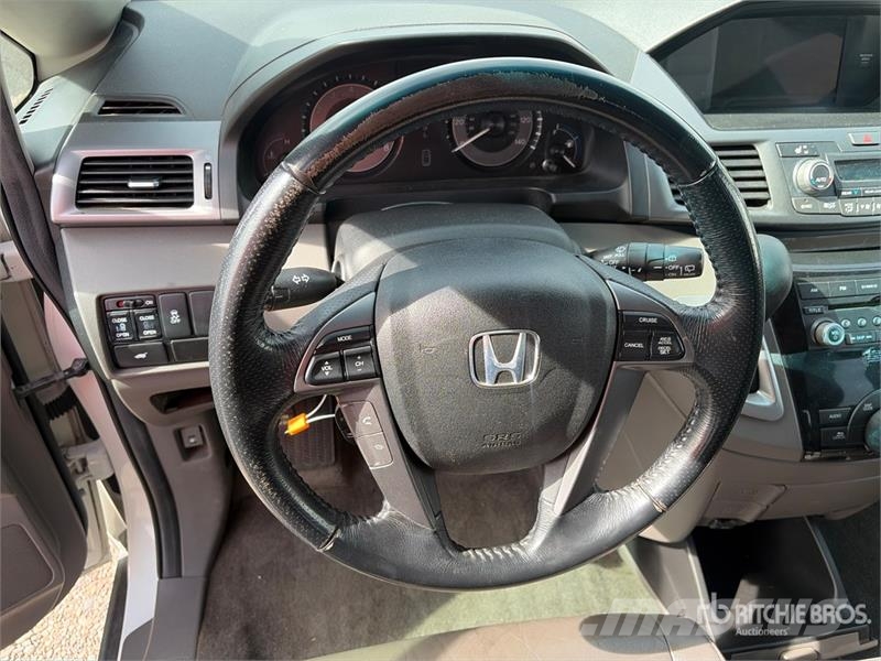Honda Odyssey سيارات
