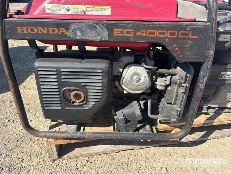Honda of (3) Honda Generator Set مولدات ديزل