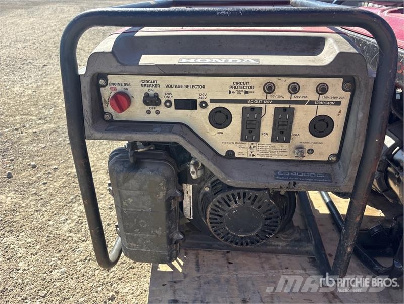 Honda of (3) Honda Generator Set مولدات ديزل