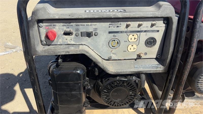 Honda of (3) Honda Generator Set مولدات ديزل