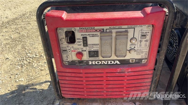 Honda of (3) Honda Generator Set مولدات ديزل
