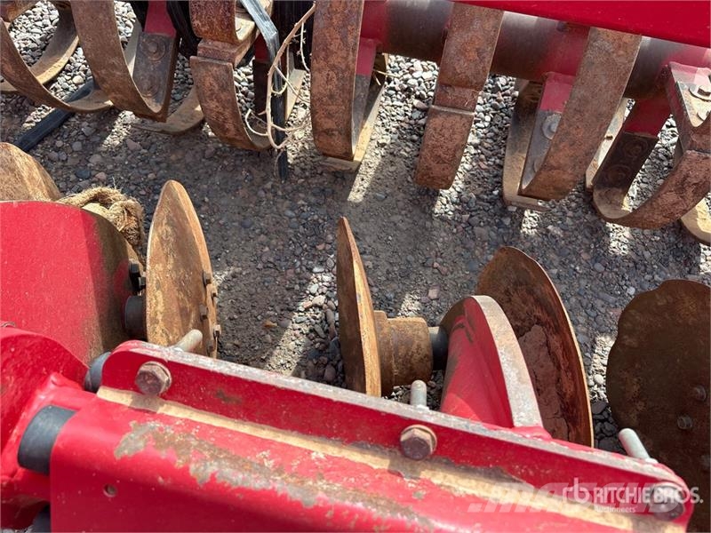 Horsch Joker MT20 20 ft 4 in 3-Point Offset High-Speed Di Schijveneggen