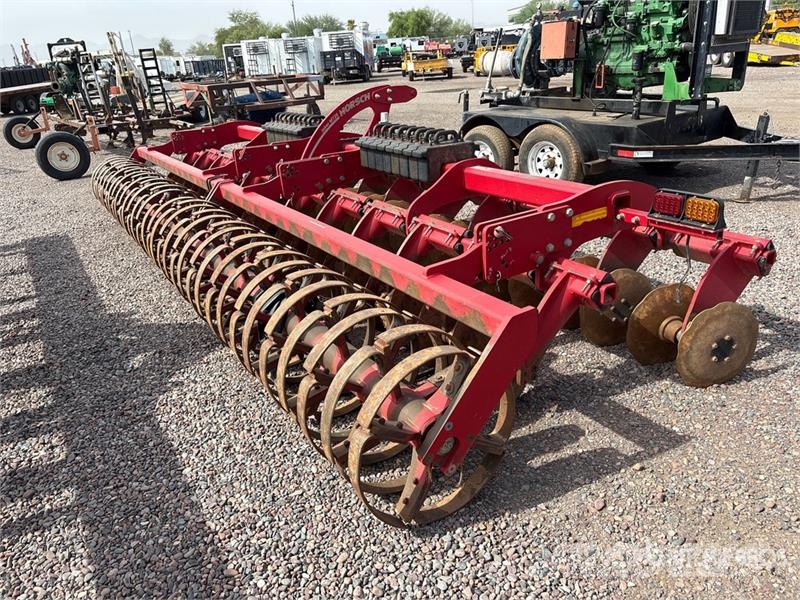 Horsch Joker MT20 20 ft 4 in 3-Point Offset High-Speed Di Schijveneggen