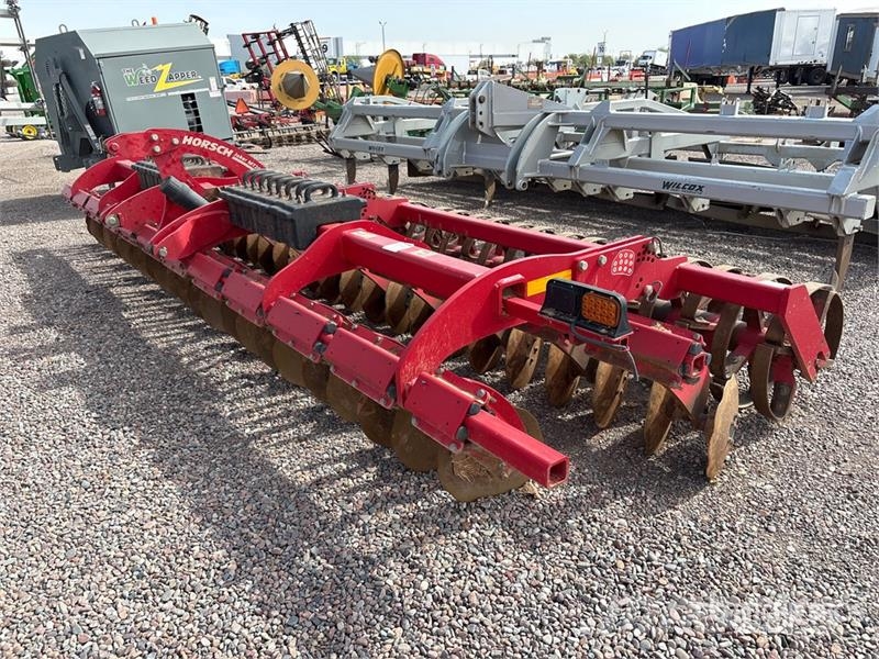Horsch Joker MT20 20 ft 4 in 3-Point Offset High-Speed Di Schijveneggen
