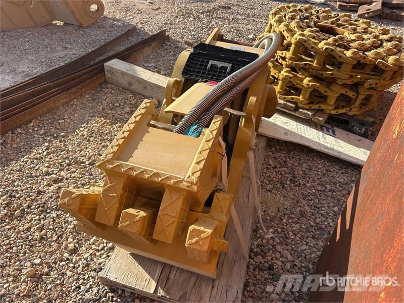 HS3100 20 in Demolition Shear Shears