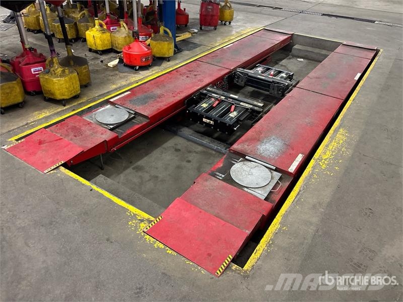 Hunter 16000 lb Vehicle Lift 其他